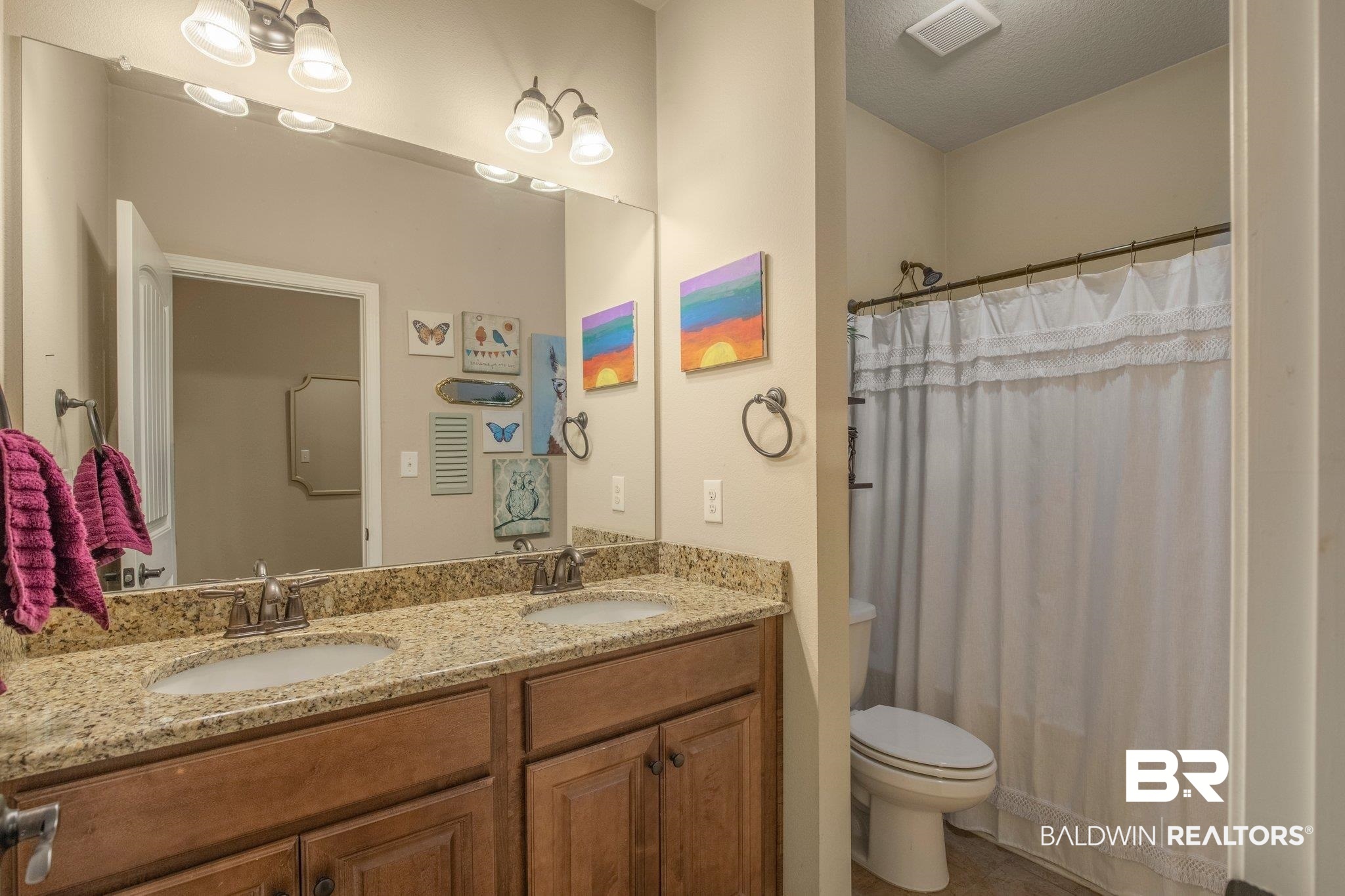 9792 Camberwell Drive Daphne, AL 36526 - Photo 20 of 29 Bathroom 2