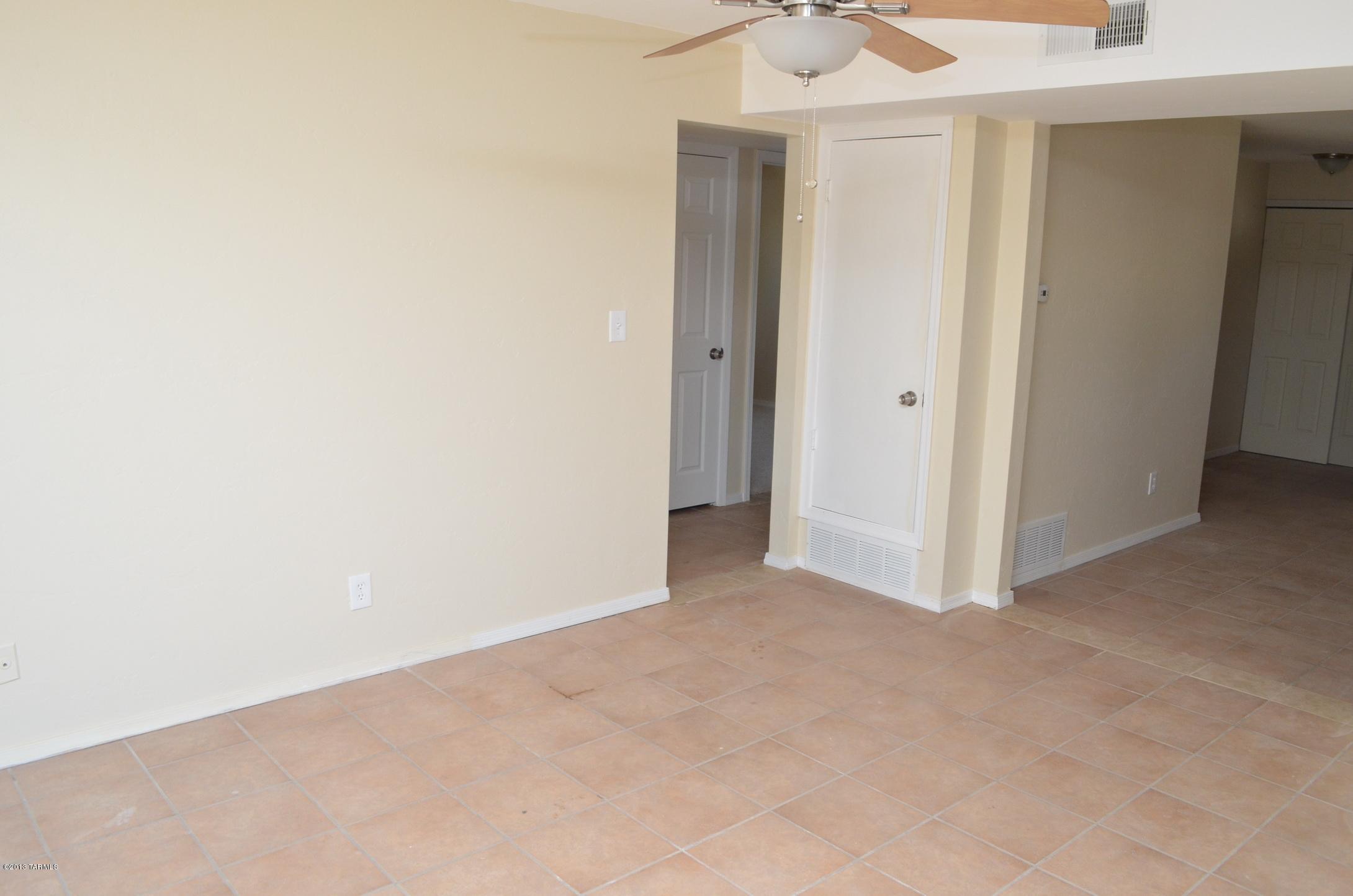 2380 North Kimberlee Road Tucson, AZ 85749 - Photo 8 of 26 Gallery Image 8