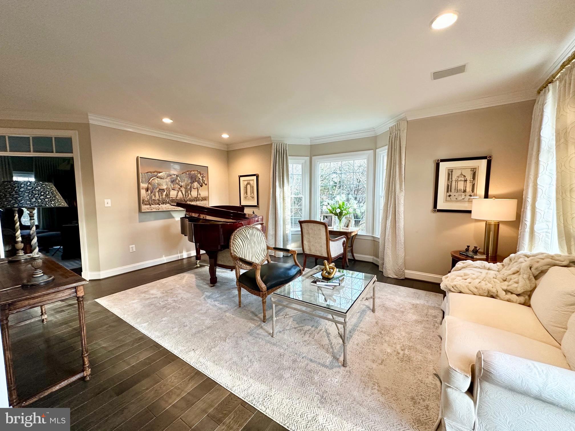 13701 Goosefoot Terrace Rockville, MD 20850 - Photo 4 of 16 a living room with furniture and wooden floor
