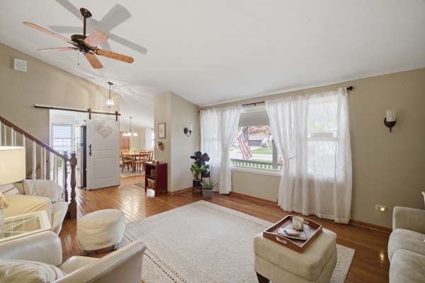 492 Weidner Road Buffalo Grove, IL 60089 - Photo 4 of 18 Gallery Image 4