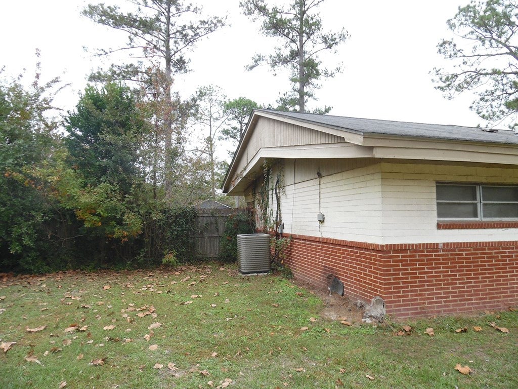 401 Johnson Road Albany, GA 31705 - Photo 4 of 13 Gallery Image 4
