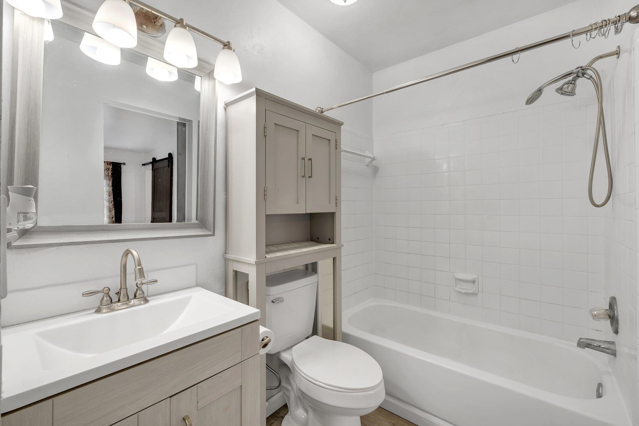 1195 Ocala Road Tallahassee, FL 32304 - Photo 4 of 25 Gallery Image 4