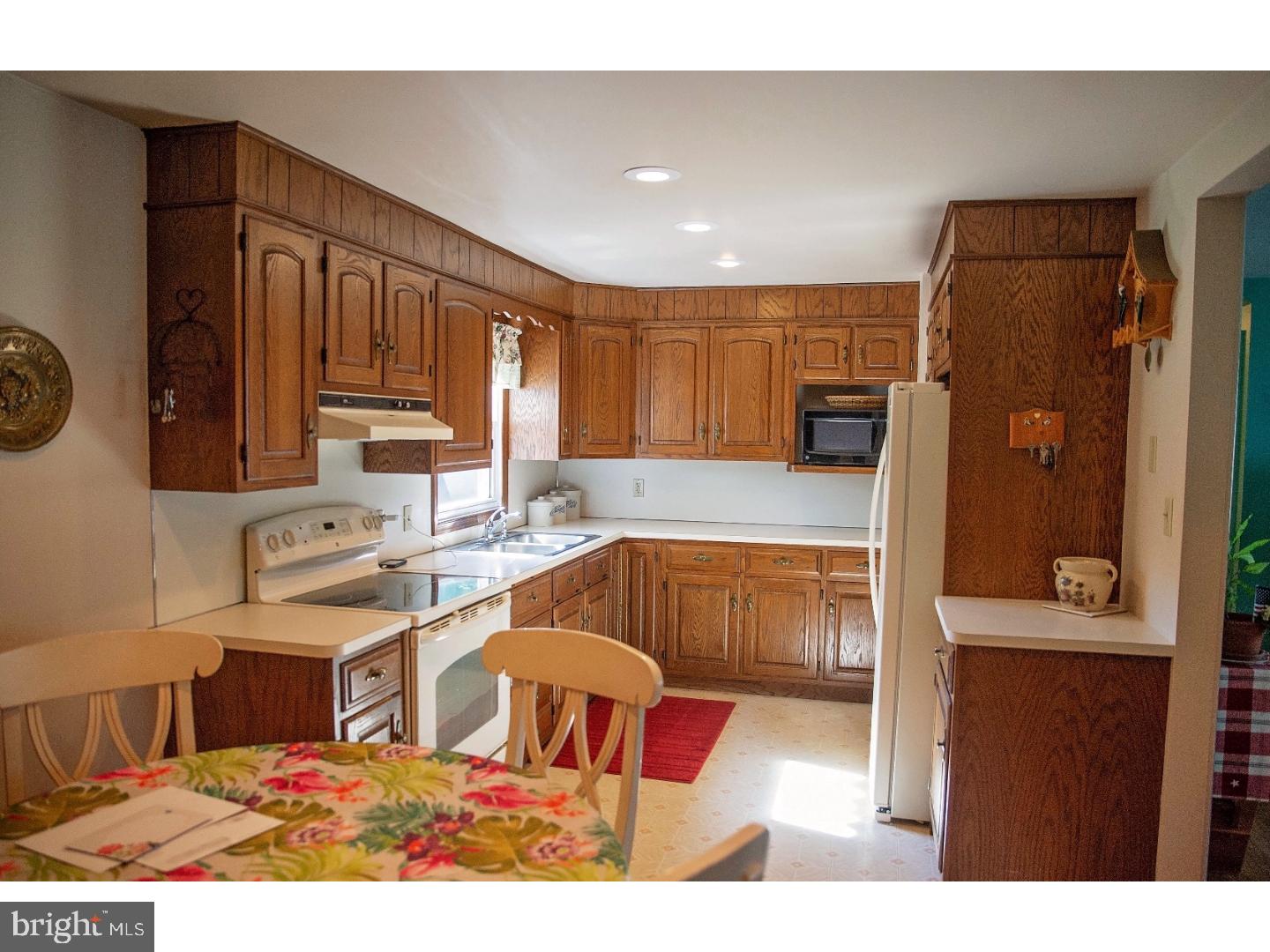 19 Weil Road Bechtelsville, PA 19505 - Photo 7 of 23 Kitchen