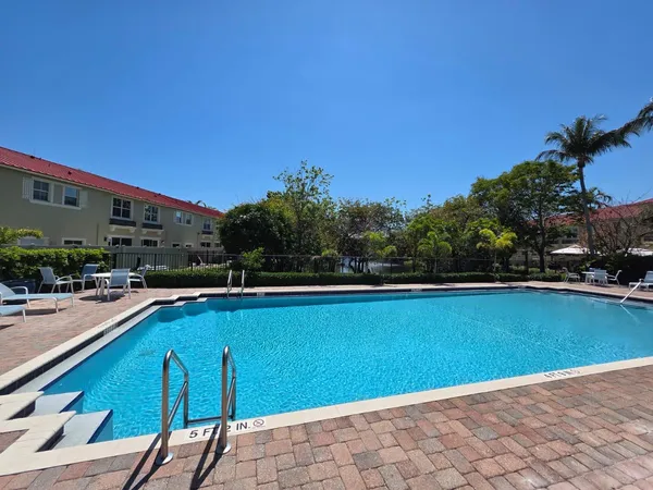 $2,300 | 398 Lake Monterey Circle, Boynton Beach, FL 33426