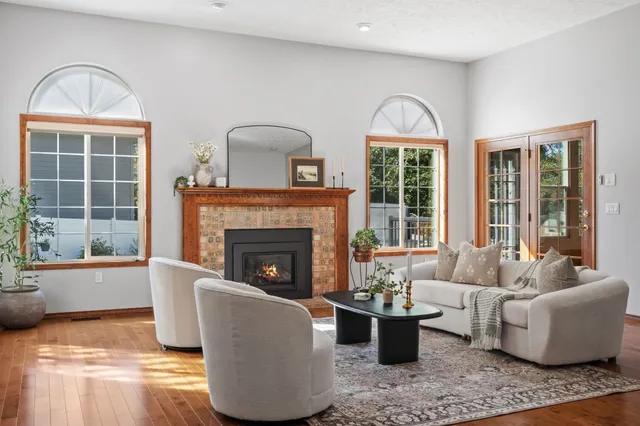 $699,900 | 1124 East Brierwood Drive, Spokane, WA 99218