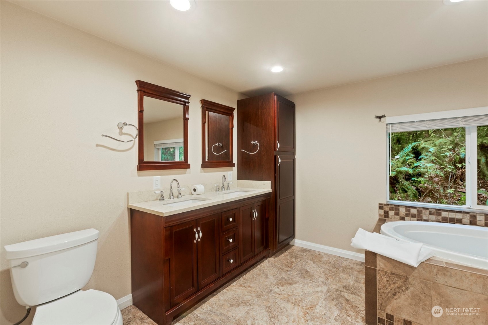 6829 Preston-Fall City Road Southeast Issaquah, WA 98027 - Photo 20 of 37 Gallery Image 20