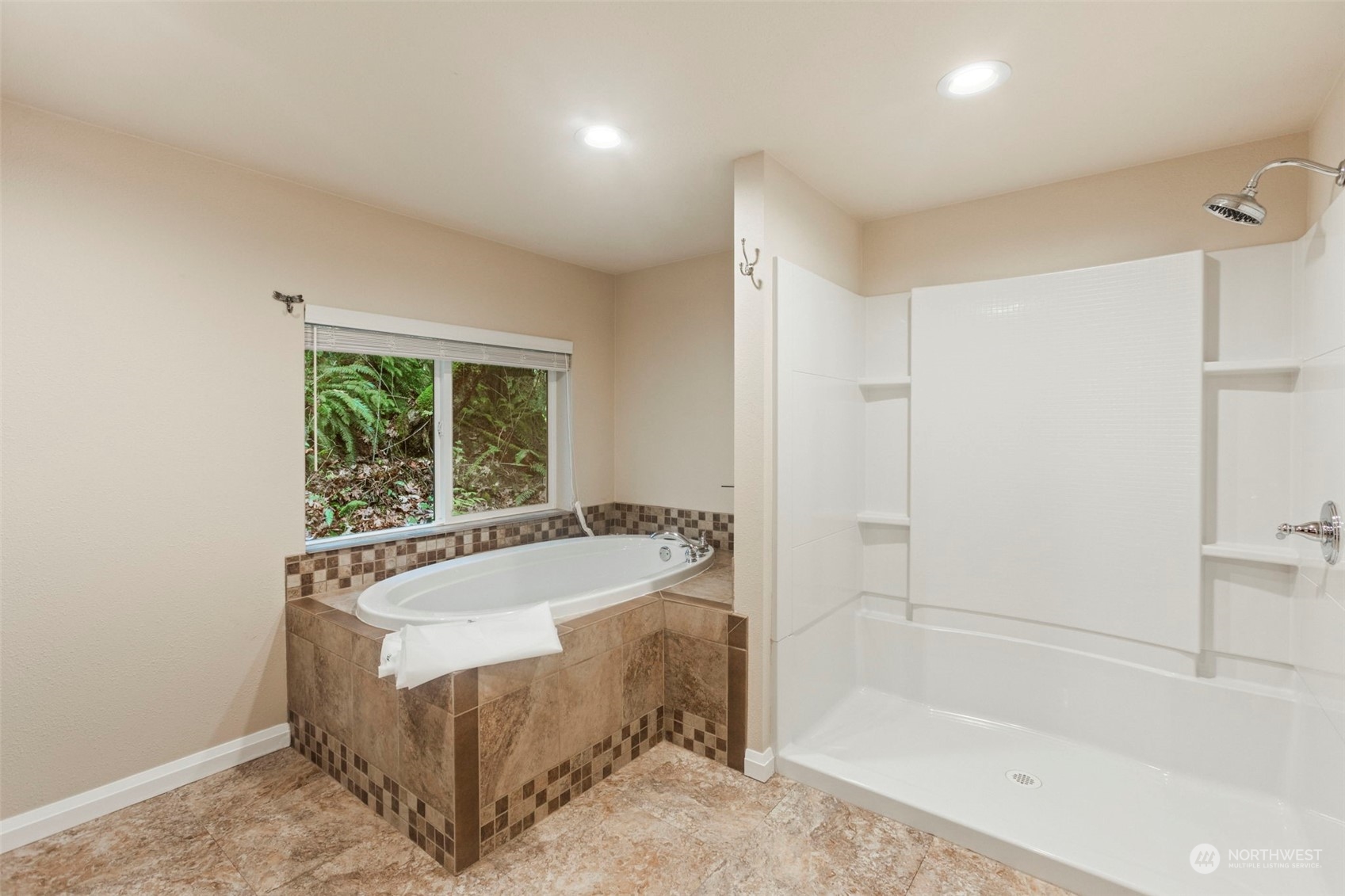 6829 Preston-Fall City Road Southeast Issaquah, WA 98027 - Photo 21 of 37 Gallery Image 21