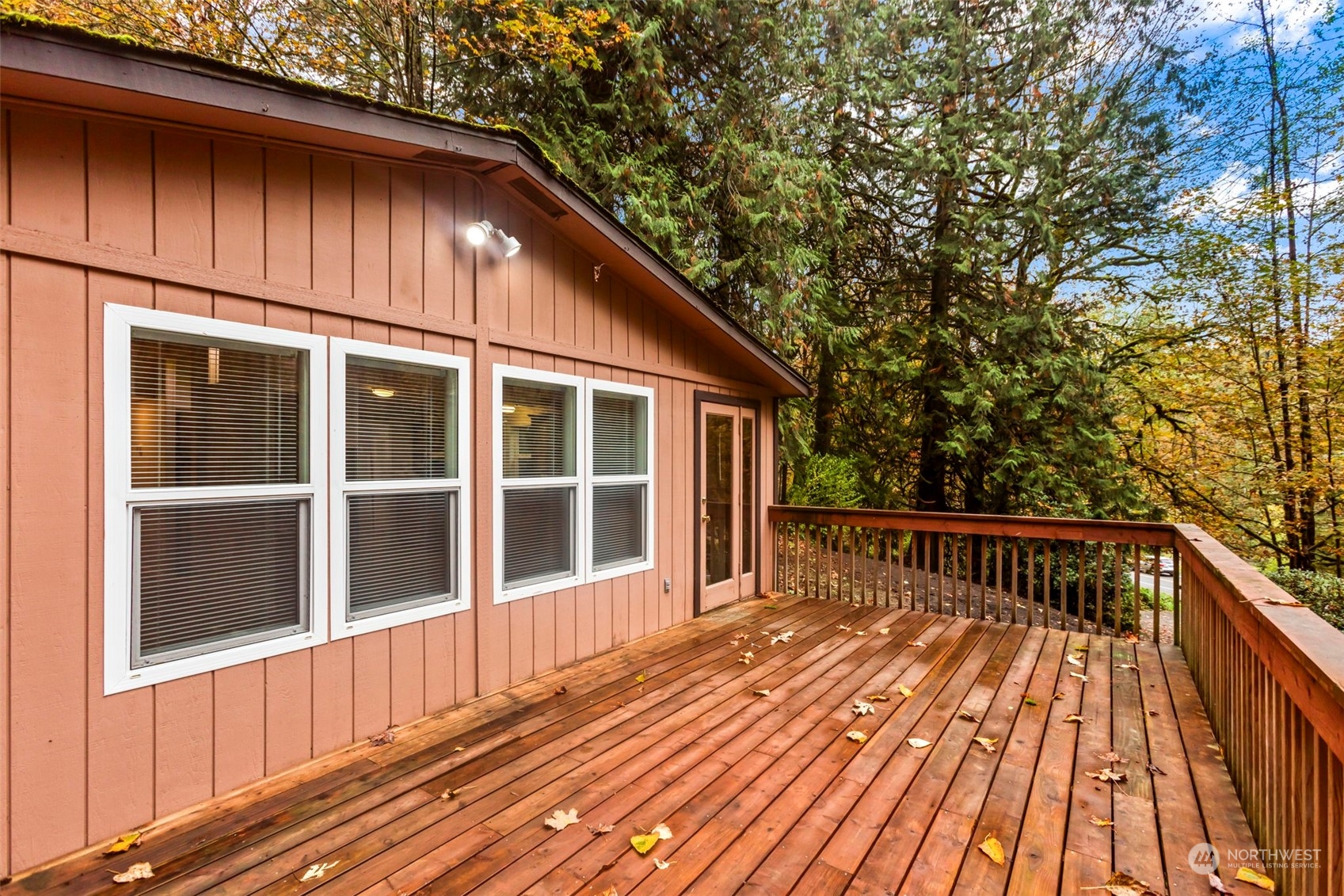 6829 Preston-Fall City Road Southeast Issaquah, WA 98027 - Photo 30 of 37 Gallery Image 30