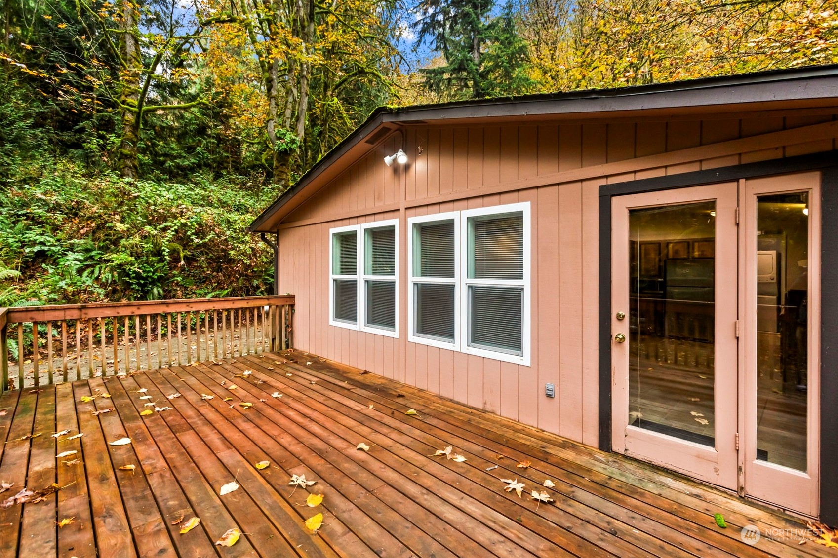 6829 Preston-Fall City Road Southeast Issaquah, WA 98027 - Photo 31 of 37 Gallery Image 31