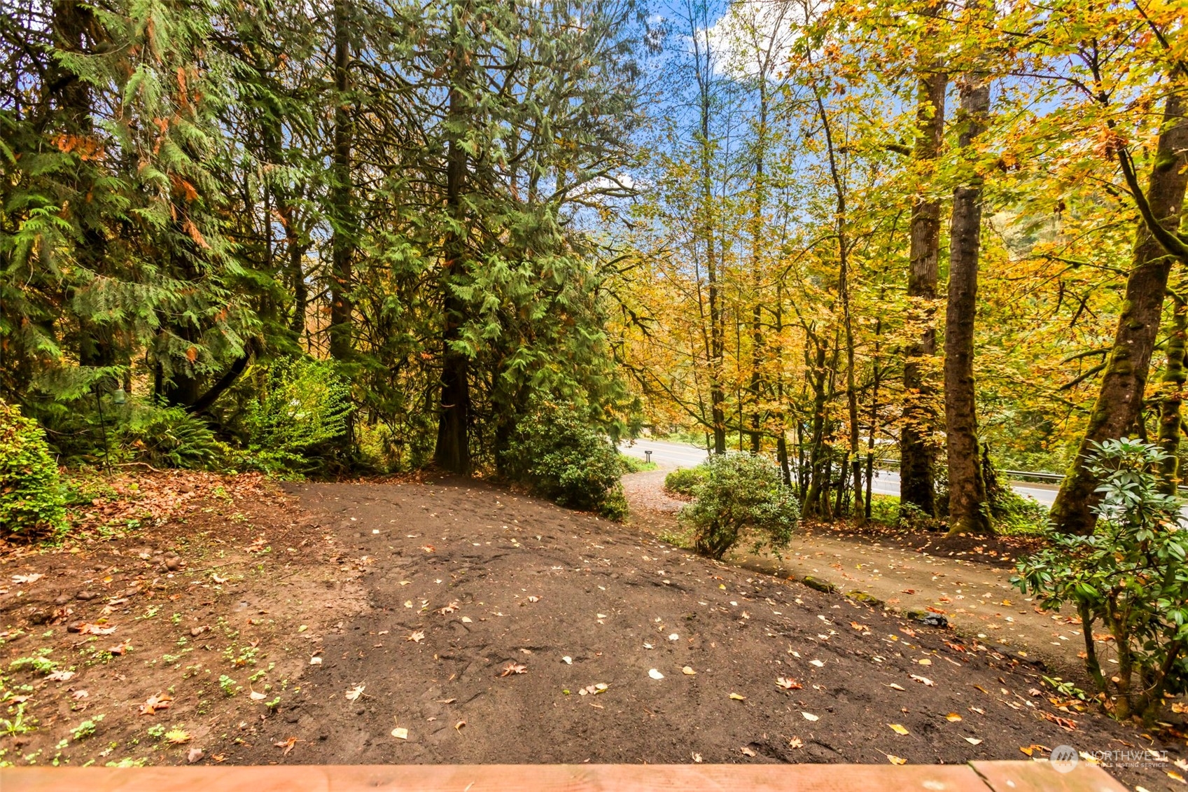 6829 Preston-Fall City Road Southeast Issaquah, WA 98027 - Photo 32 of 37 Gallery Image 32
