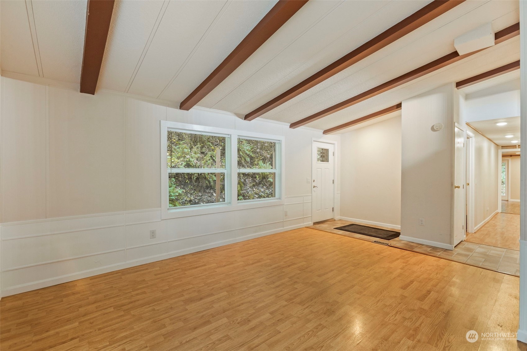 6829 Preston-Fall City Road Southeast Issaquah, WA 98027 - Photo 6 of 37 Gallery Image 6