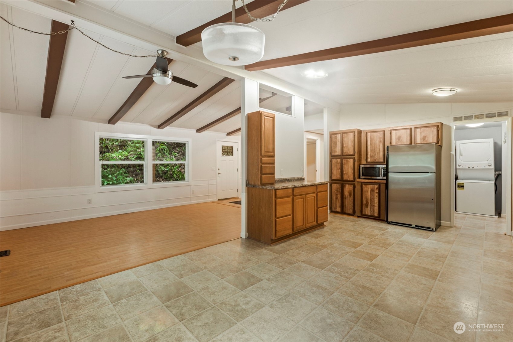 6829 Preston-Fall City Road Southeast Issaquah, WA 98027 - Photo 9 of 37 Gallery Image 9