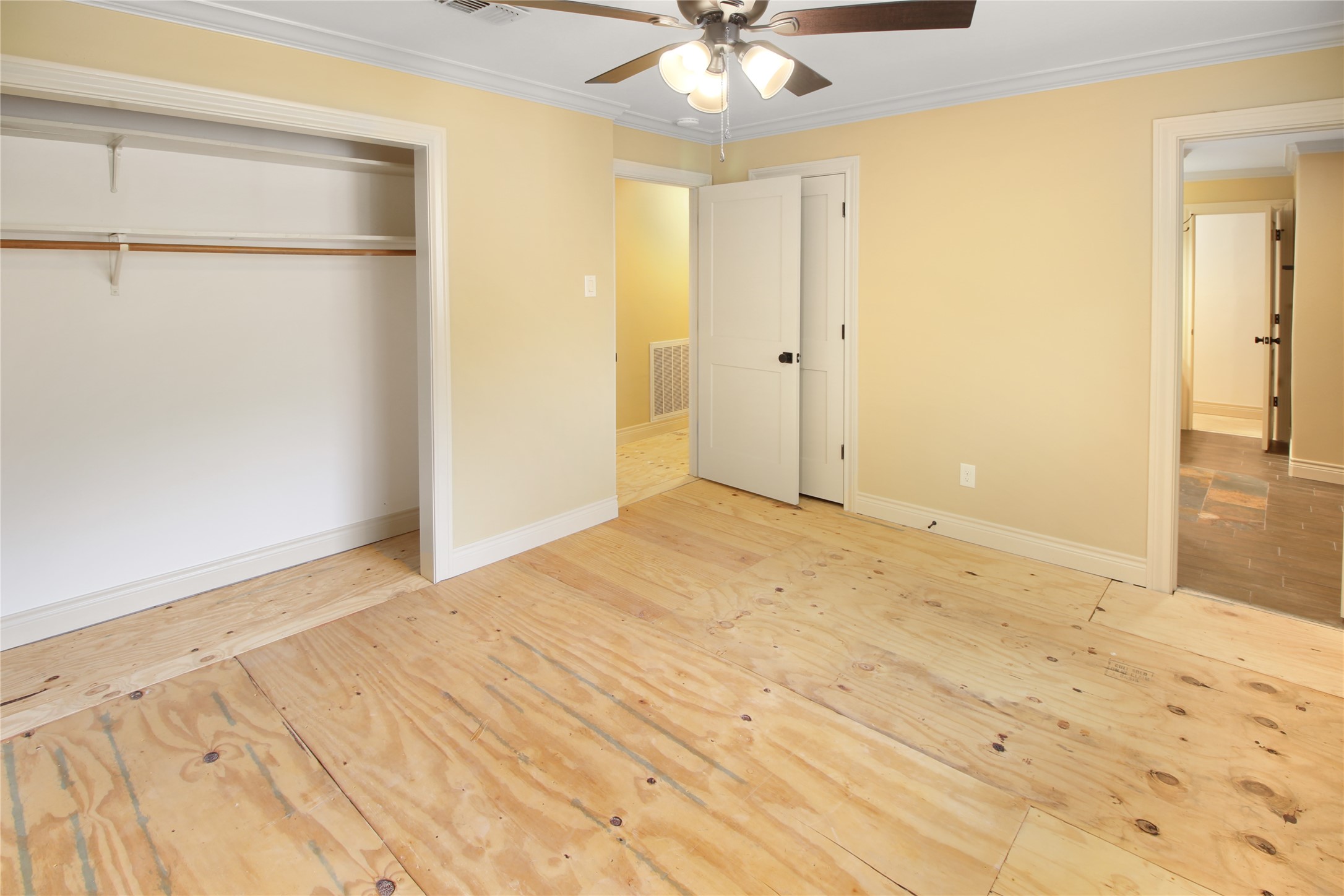 7531 Ralick Court Spring, TX 77379 - Photo 12 of 42 a view of an empty room