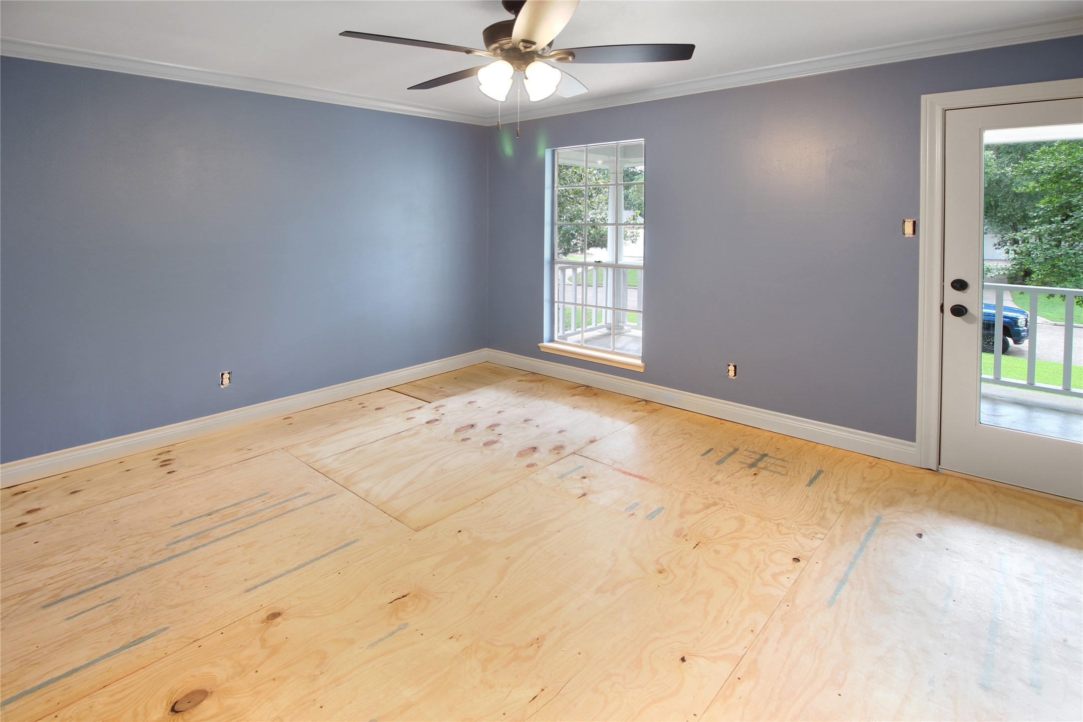 7531 Ralick Court Spring, TX 77379 - Photo 14 of 42 a view of an empty room with a window