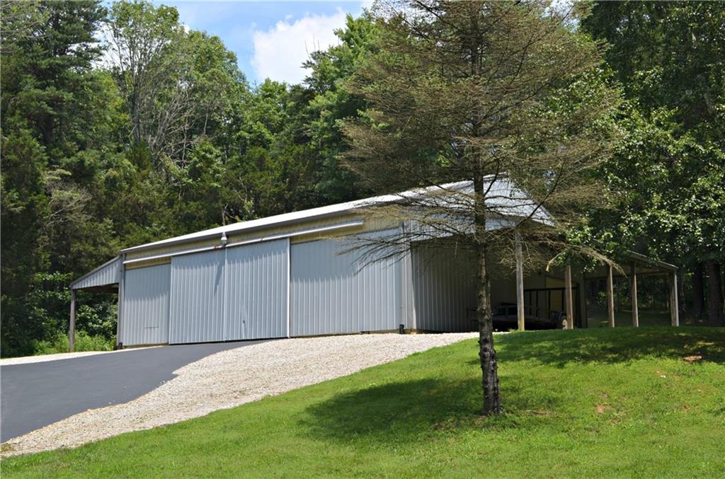 8248 Grandview Road Columbus, IN 47201 - Photo 3 of 29