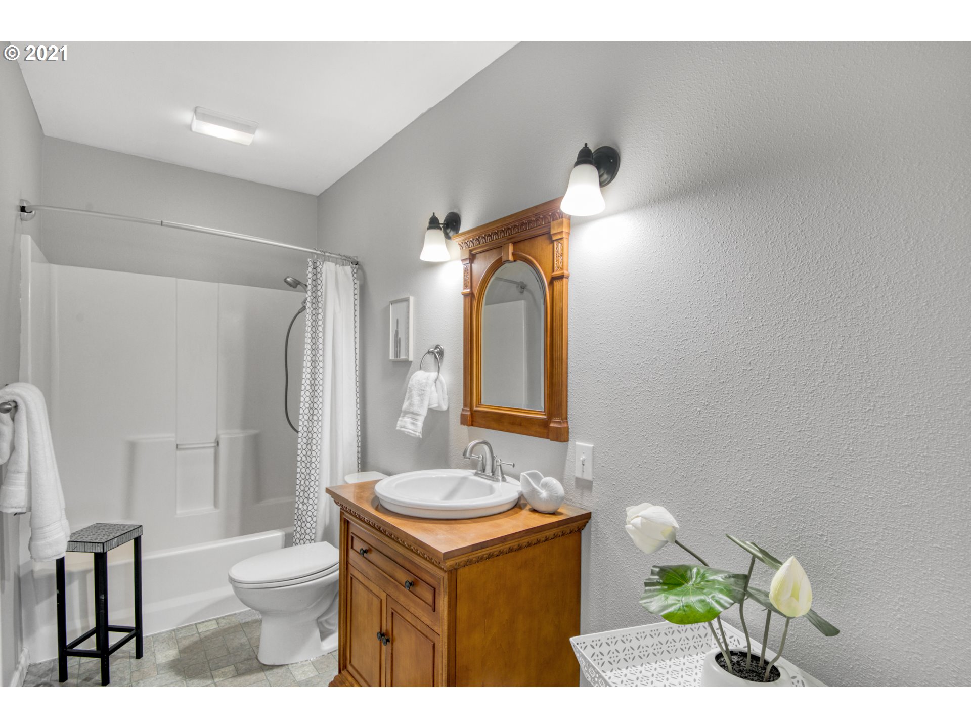 207 North Maple Street Canby, OR 97013 - Photo 11 of 31 Gallery Image 11