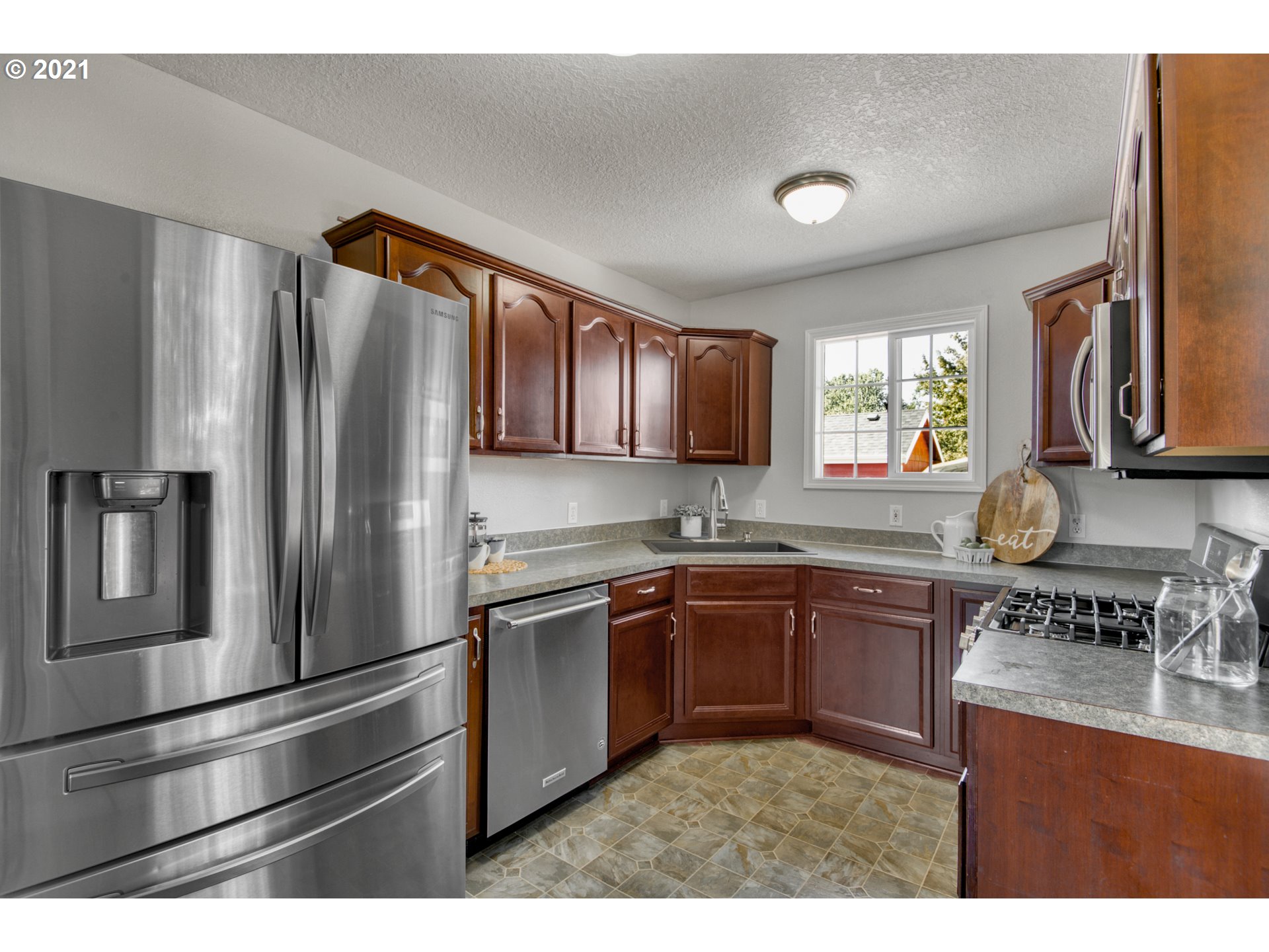 207 North Maple Street Canby, OR 97013 - Photo 9 of 31 Gallery Image 9