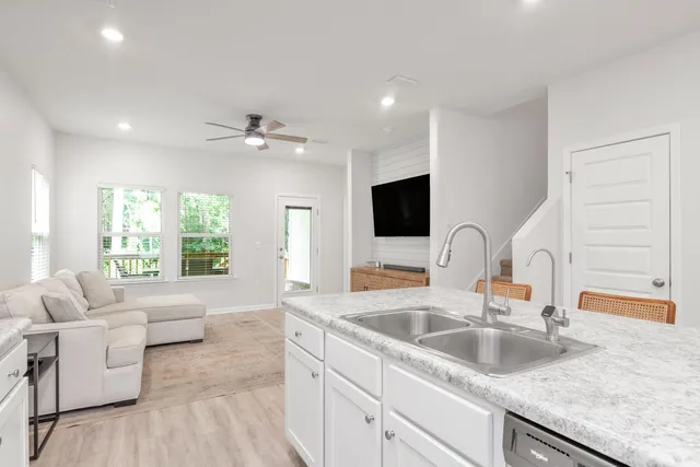 $409,900 | 158 Lafayette Creek, Freeport, FL 32439