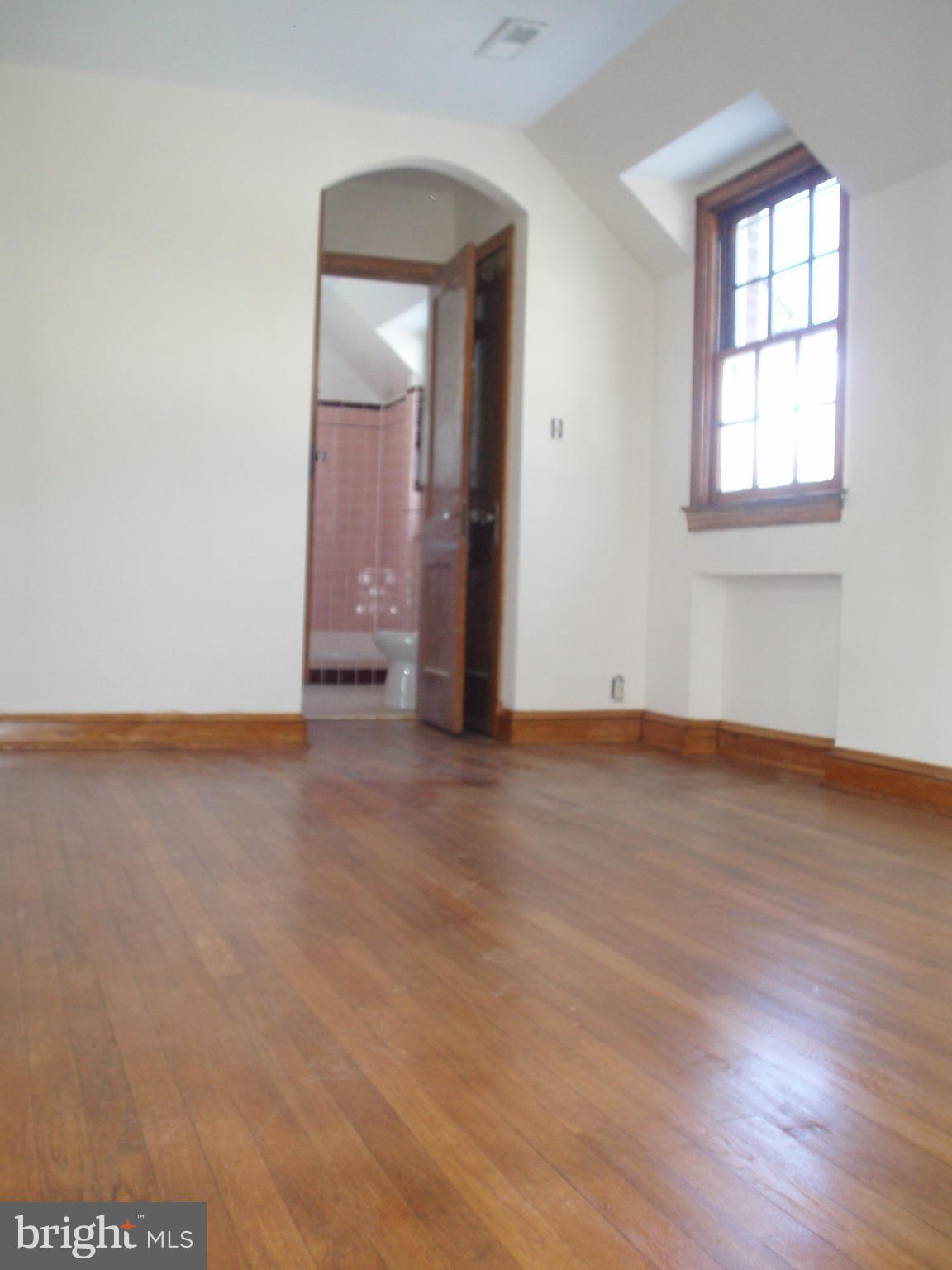 2200 Forest Glen Road Silver Spring, MD 20910 - Photo 4 of 6 Bedroom (Master)