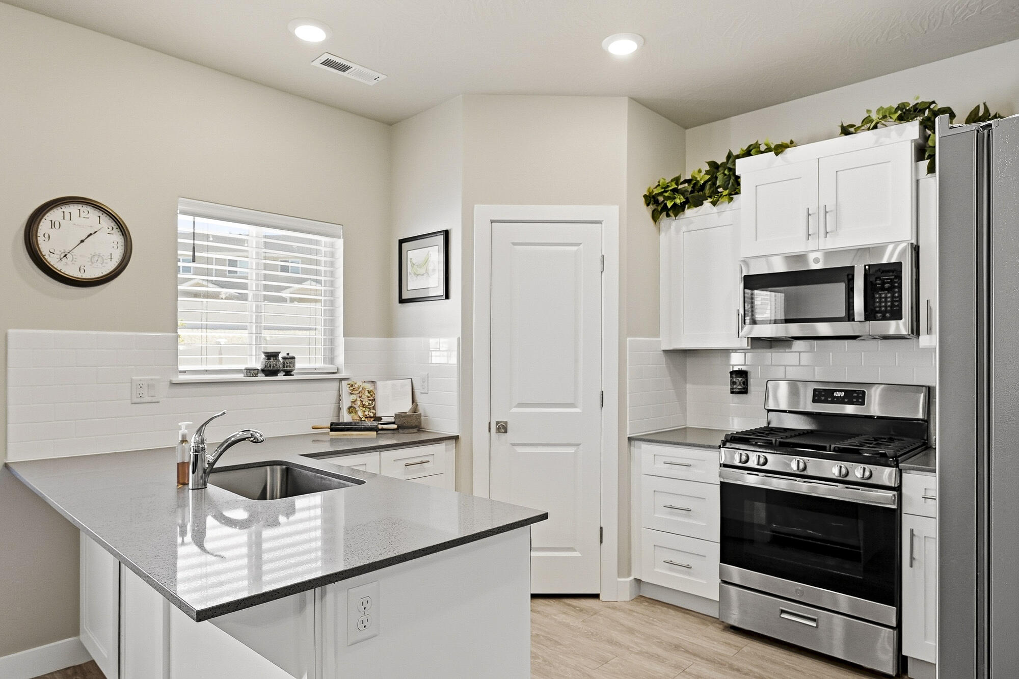 3060 North 125 East Cedar City, UT 84721 - Photo 13 of 34 3060 N 125 E-22