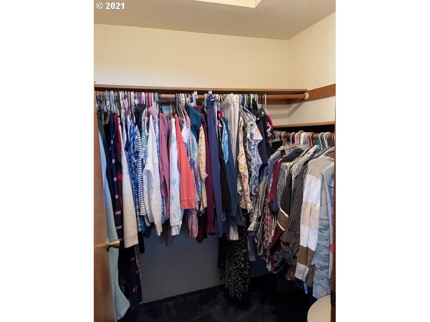 3151 Springbrook Road Medford, OR 97504 - Photo 8 of 17 Gallery Image 8