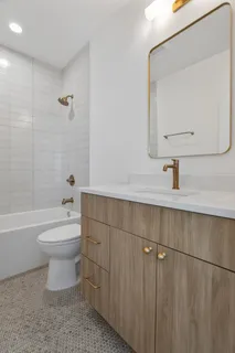 $1,795,000 | 3740 North Racine Avenue, Unit 2, Chicago, IL 60613