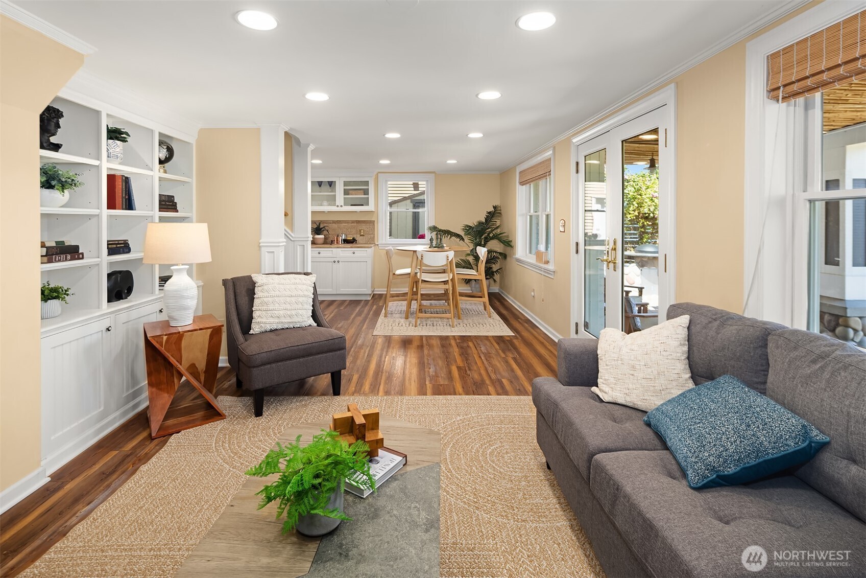 11754 Riviera Place Northeast Seattle, WA 98125 - Photo 25 of 39 Gallery Image 25
