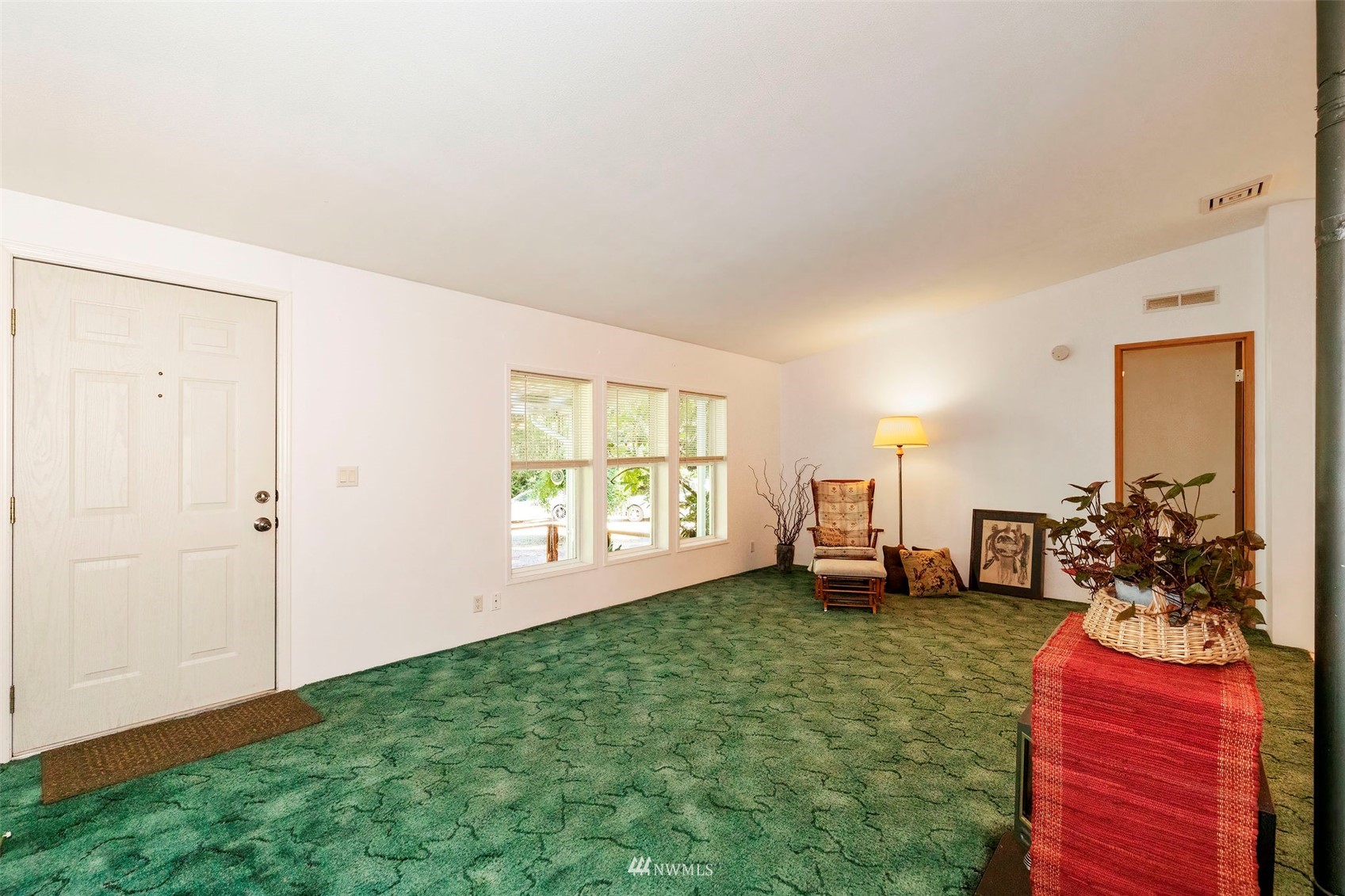 206 Southeast Rim Lane Port Orchard, WA 98367 - Photo 7 of 36 Gallery Image 7