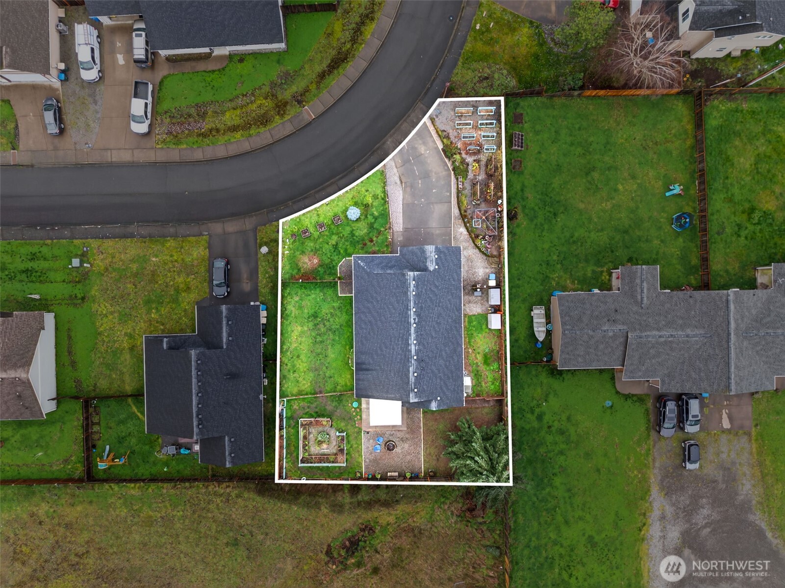 6321 199th Loop Southwest Rochester, WA 98579 - Photo 37 of 38 an aerial view of a house