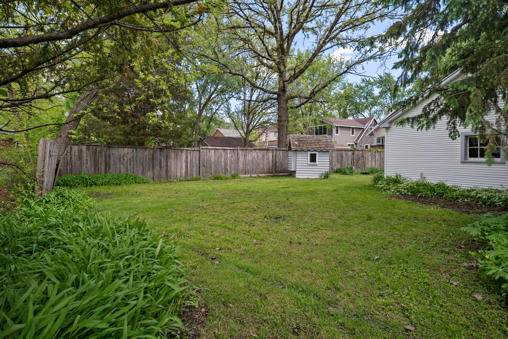 204 Parkview Road Riverside, IL 60546 - Photo 22 of 26