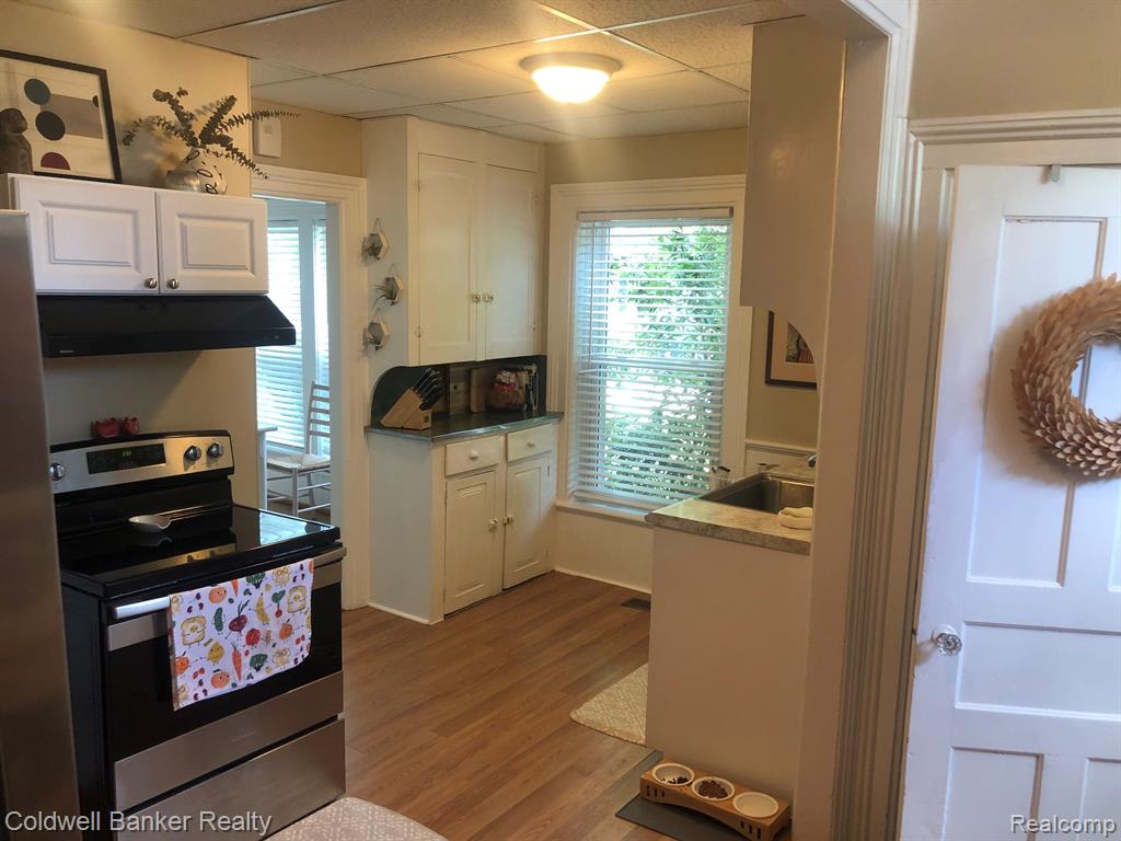 501 West 3rd Street Rochester, MI 48307 - Photo 12 of 36