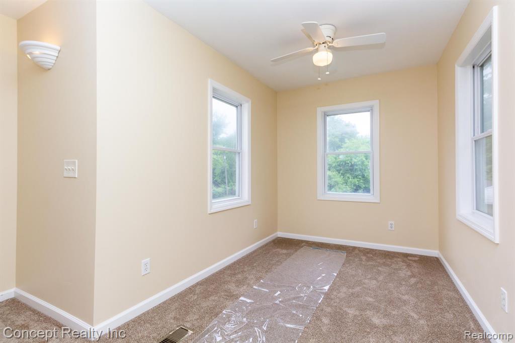14225 Reeck Road Southgate, MI 48195 - Photo 18 of 39 Gallery Image 18