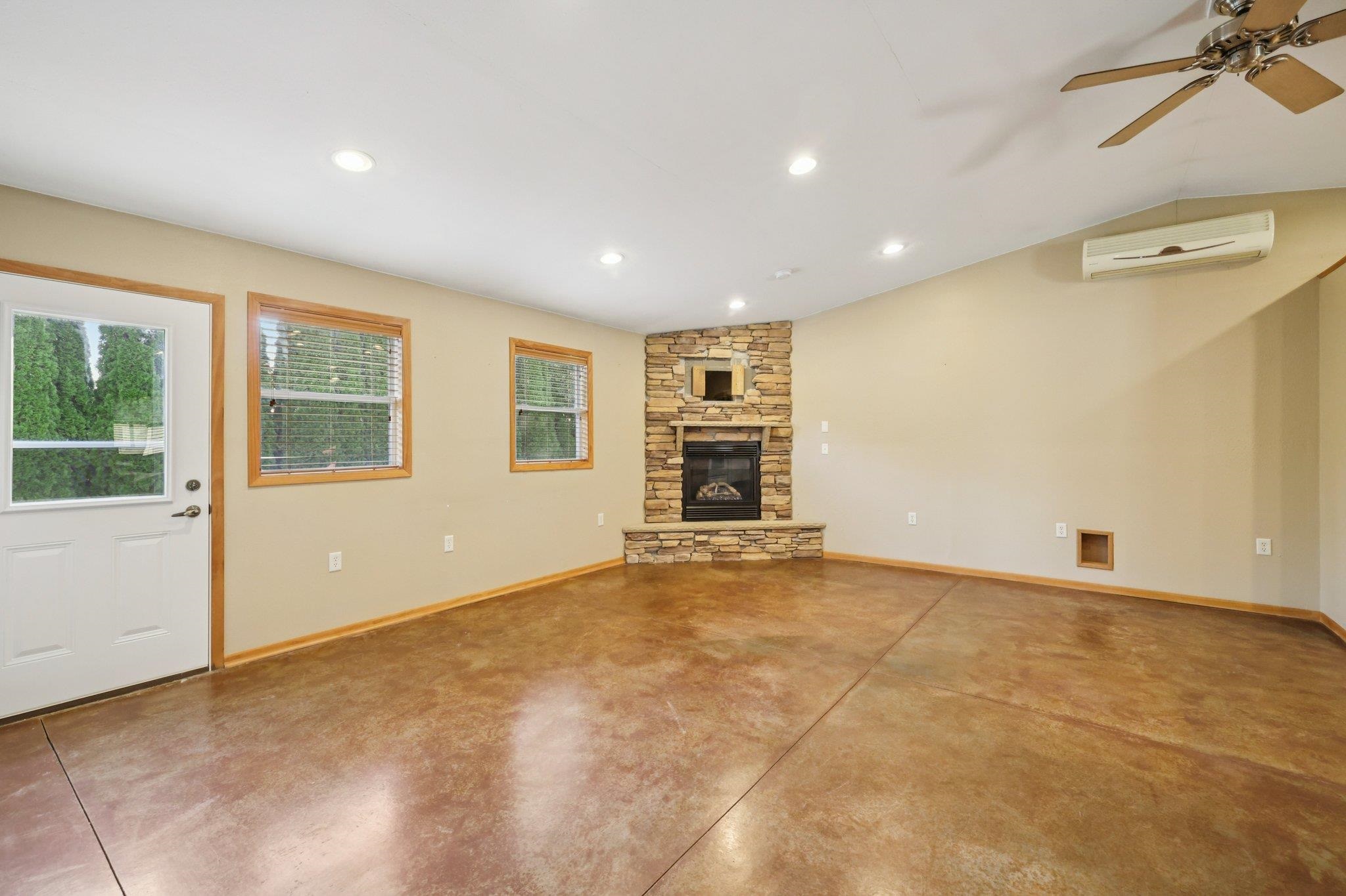 501 Tamarack Road Spring Green, WI 53588 - Photo 13 of 62