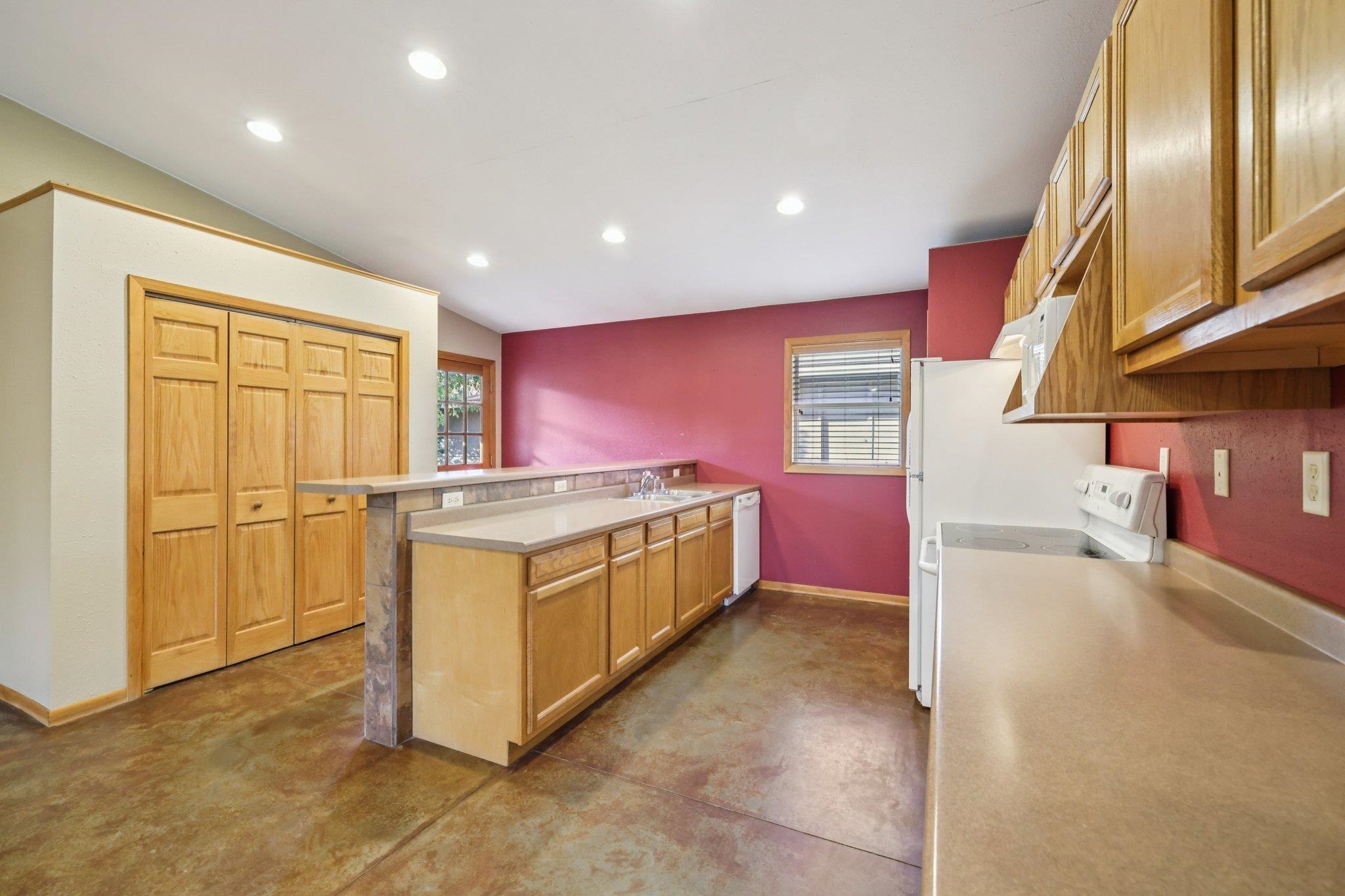 501 Tamarack Road Spring Green, WI 53588 - Photo 14 of 62