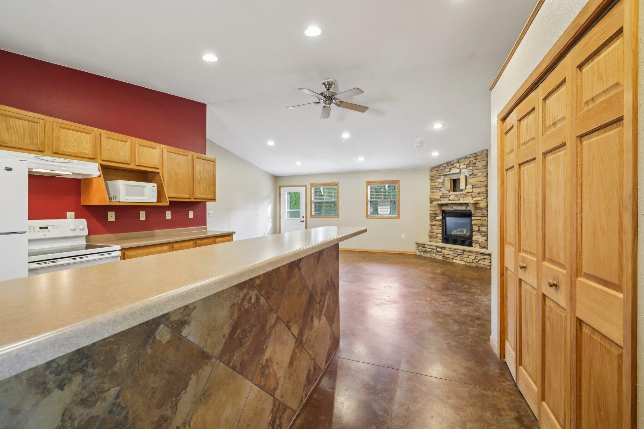 501 Tamarack Road Spring Green, WI 53588 - Photo 5 of 62