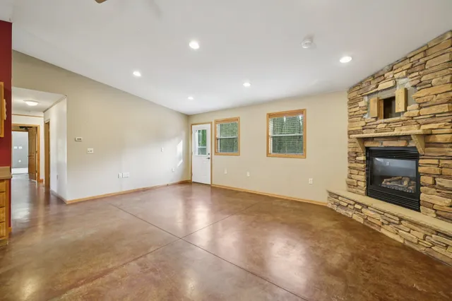 $279,900 | 501 Tamarack Road, Spring Green, WI 53588