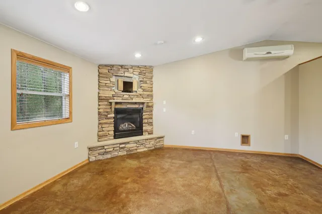 $279,900 | 501 Tamarack Road, Spring Green, WI 53588