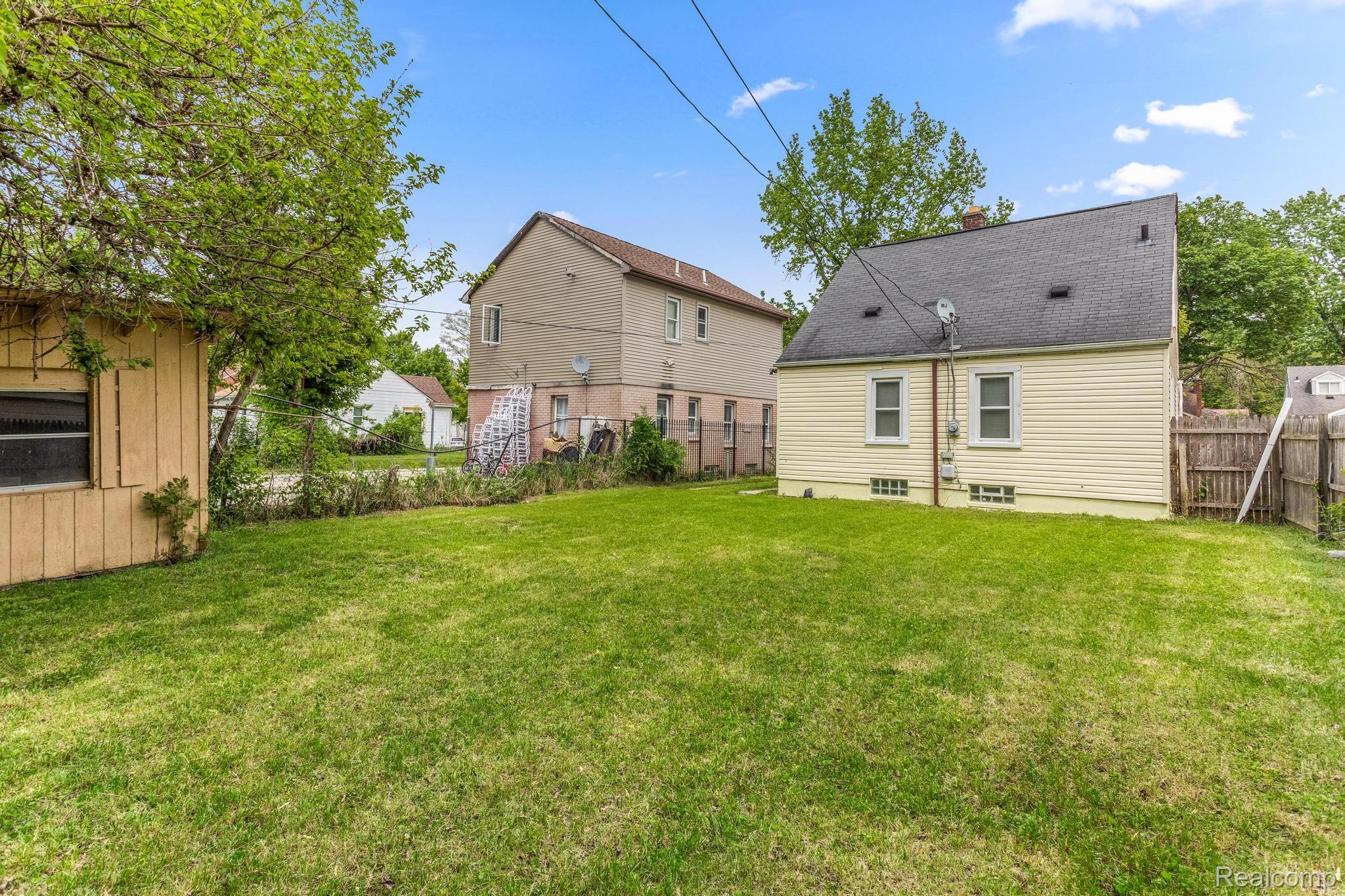 18989 Annchester Road Detroit, MI 48219 - Photo 3 of 29 Gallery Image 3