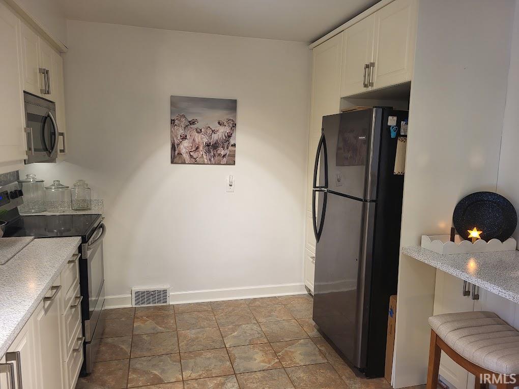 3005 West Moore Road Muncie, IN 47304 - Photo 11 of 36