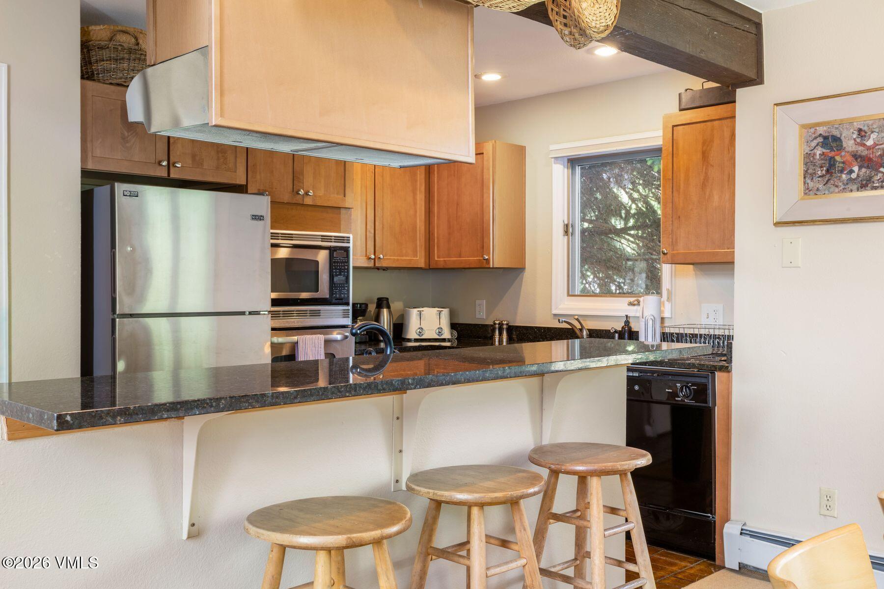 2620 Bald Mountain Road, Unit A Vail, CO 81657 - Photo 5 of 41 Kitchen