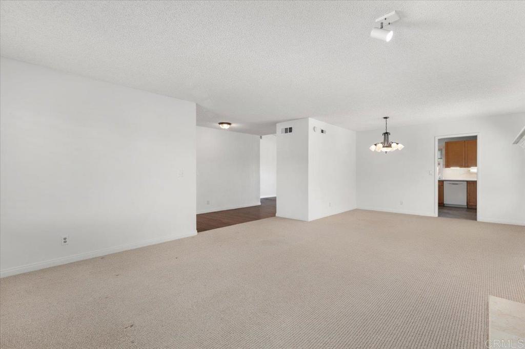 4350 Trieste Drive Carlsbad, CA 92010 - Photo 13 of 56