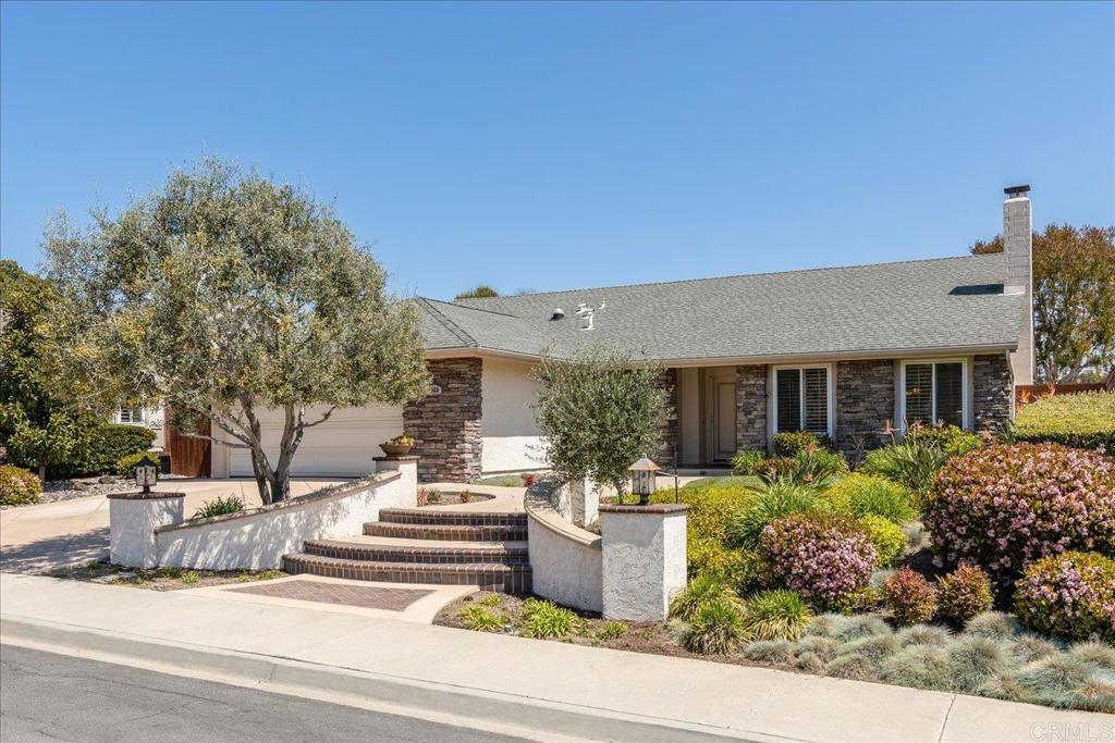 4350 Trieste Drive Carlsbad, CA 92010 - Photo 2 of 56