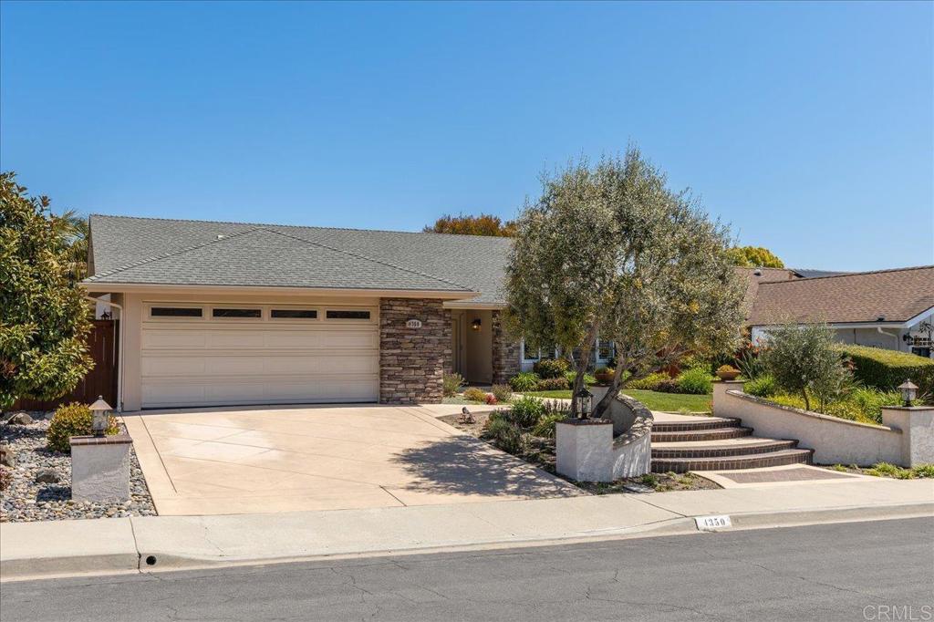 4350 Trieste Drive Carlsbad, CA 92010 - Photo 4 of 56