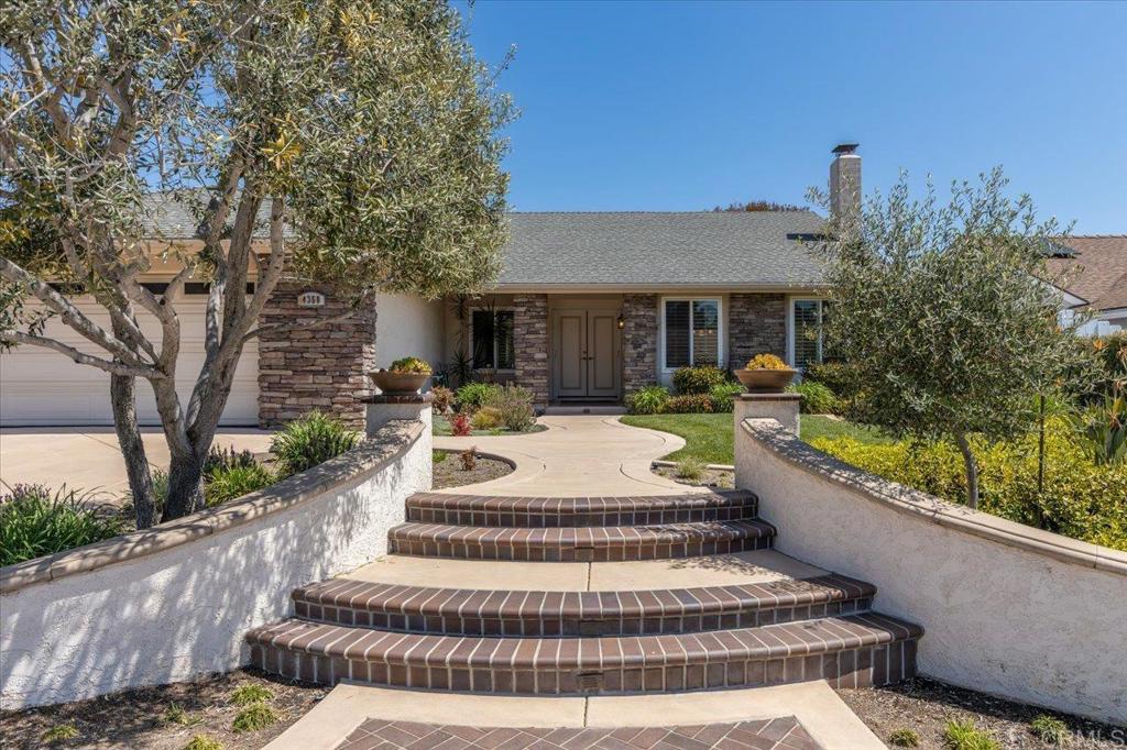 4350 Trieste Drive Carlsbad, CA 92010 - Photo 5 of 56