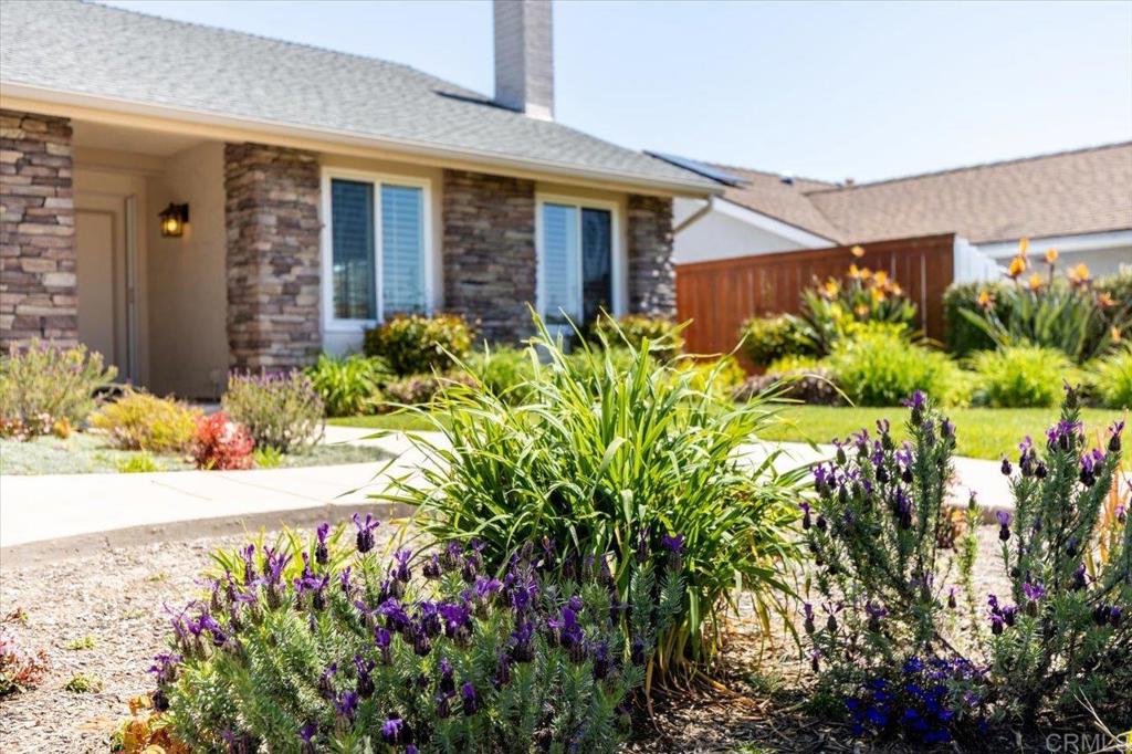 4350 Trieste Drive Carlsbad, CA 92010 - Photo 8 of 56