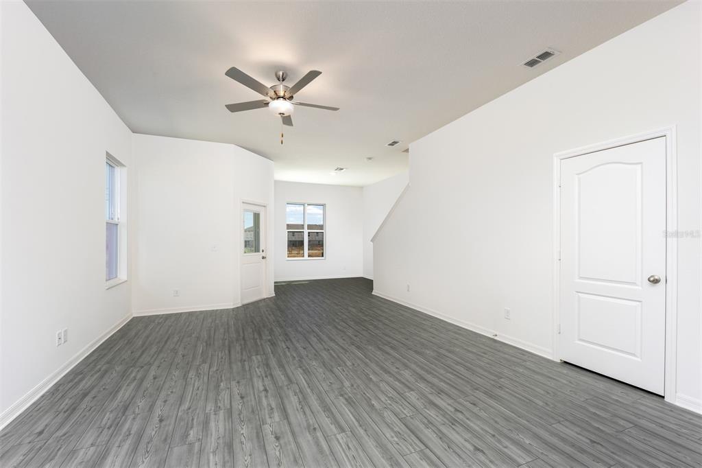 643 Poppy Lane Dundee, FL 33838 - Photo 3 of 19