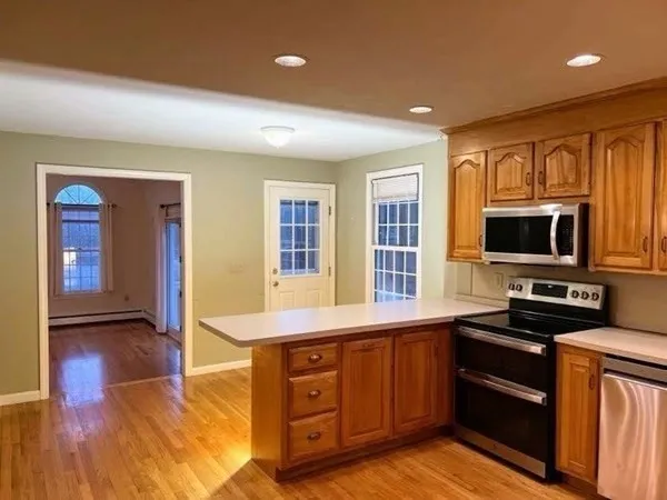 $775,000 | 1565 West Street, Wrentham, MA 02093