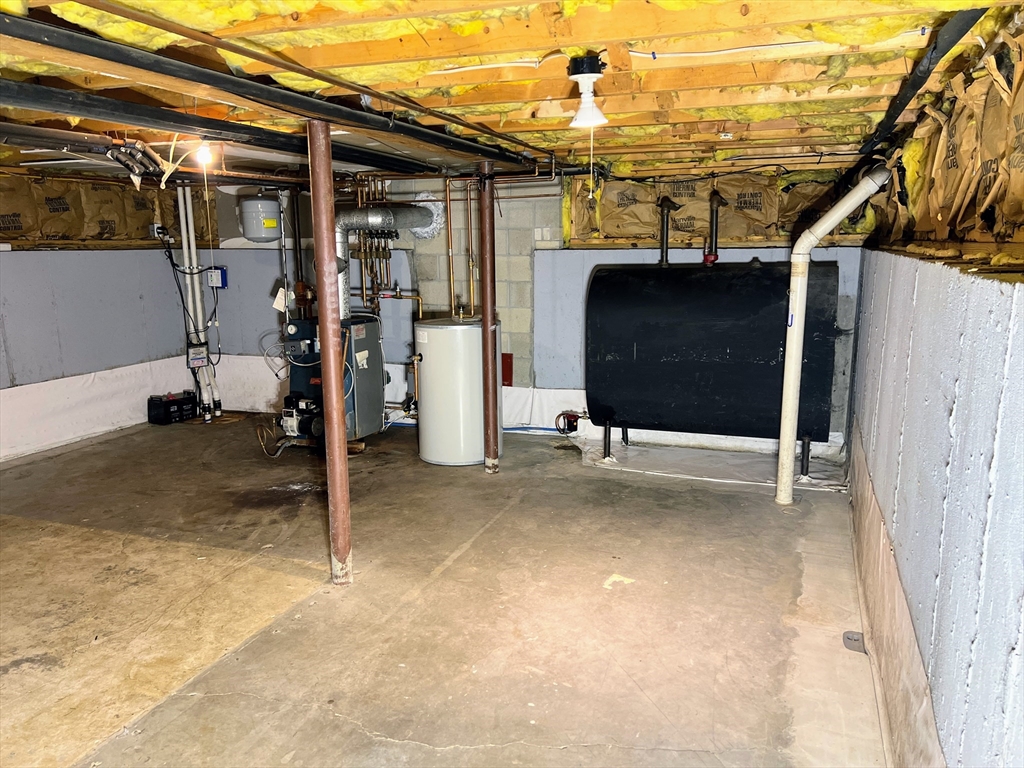 1565 West Street Wrentham, MA 02093 - Photo 33 of 41 a view of a big room with an empty space
