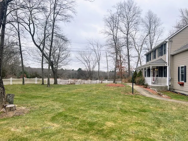 $775,000 | 1565 West Street, Wrentham, MA 02093