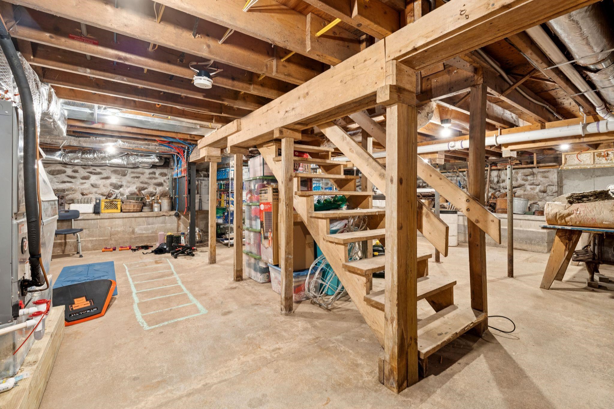 105 East Mountain Road Newport, NH 03773 - Photo 25 of 32